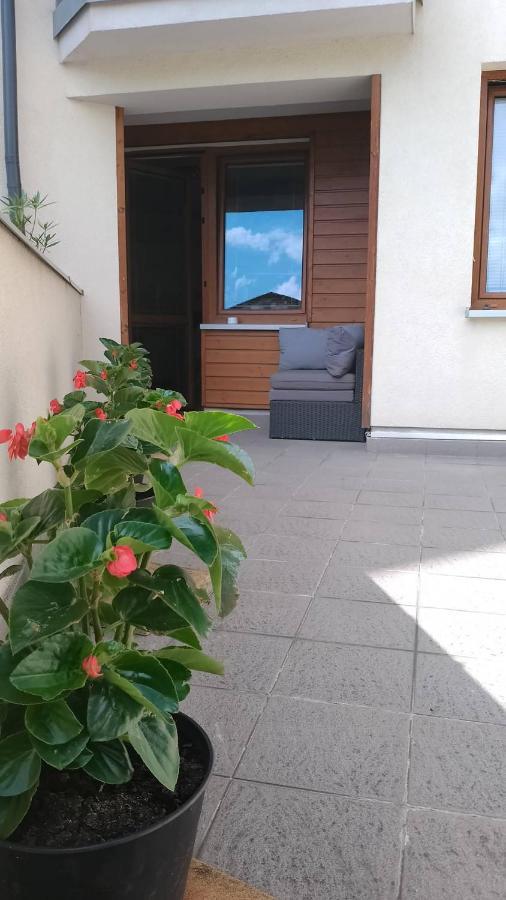 Apartament Zalesie Z Tarasem Lubiń Esterno foto